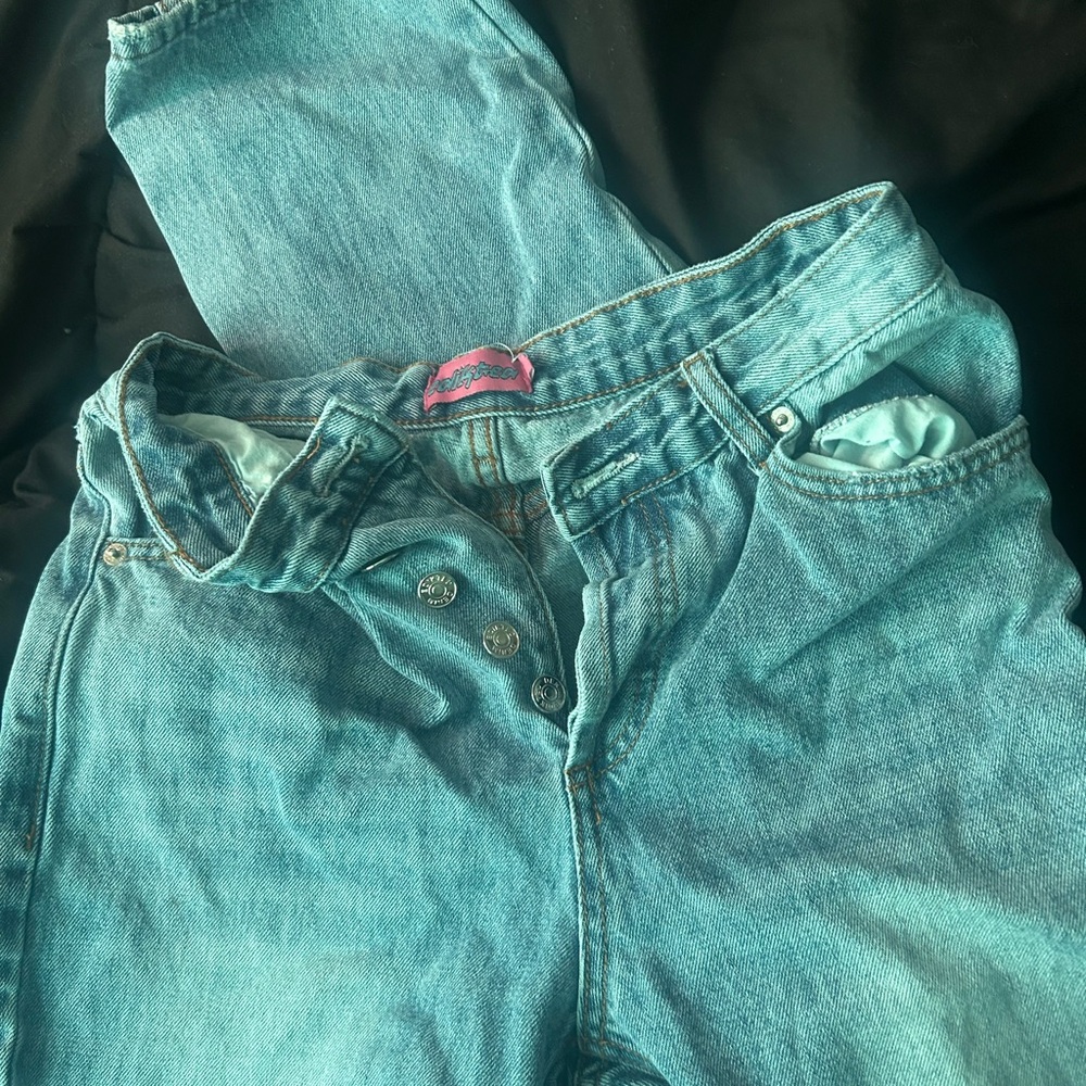 Edikted High Rise Light Blue Jeans
